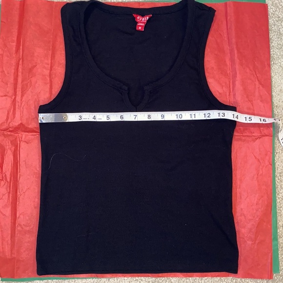 Black Guess Tank Top with notched out V at bottom of neck curve - Picture 4 of 6